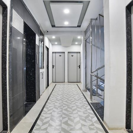Fabhotel Dev'S Inn Индор Екстериор снимка